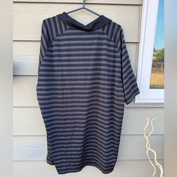 Oakley Black and Gray Performance Polo Shirt - Picture 6 of 7